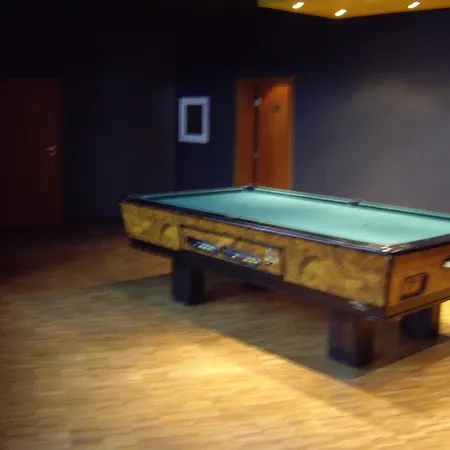 Marina Cape 89 Ахелой